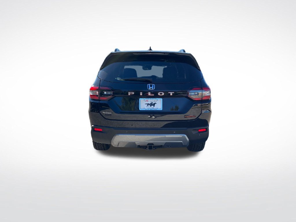 New 2026 Honda Pilot TrailSport image 4