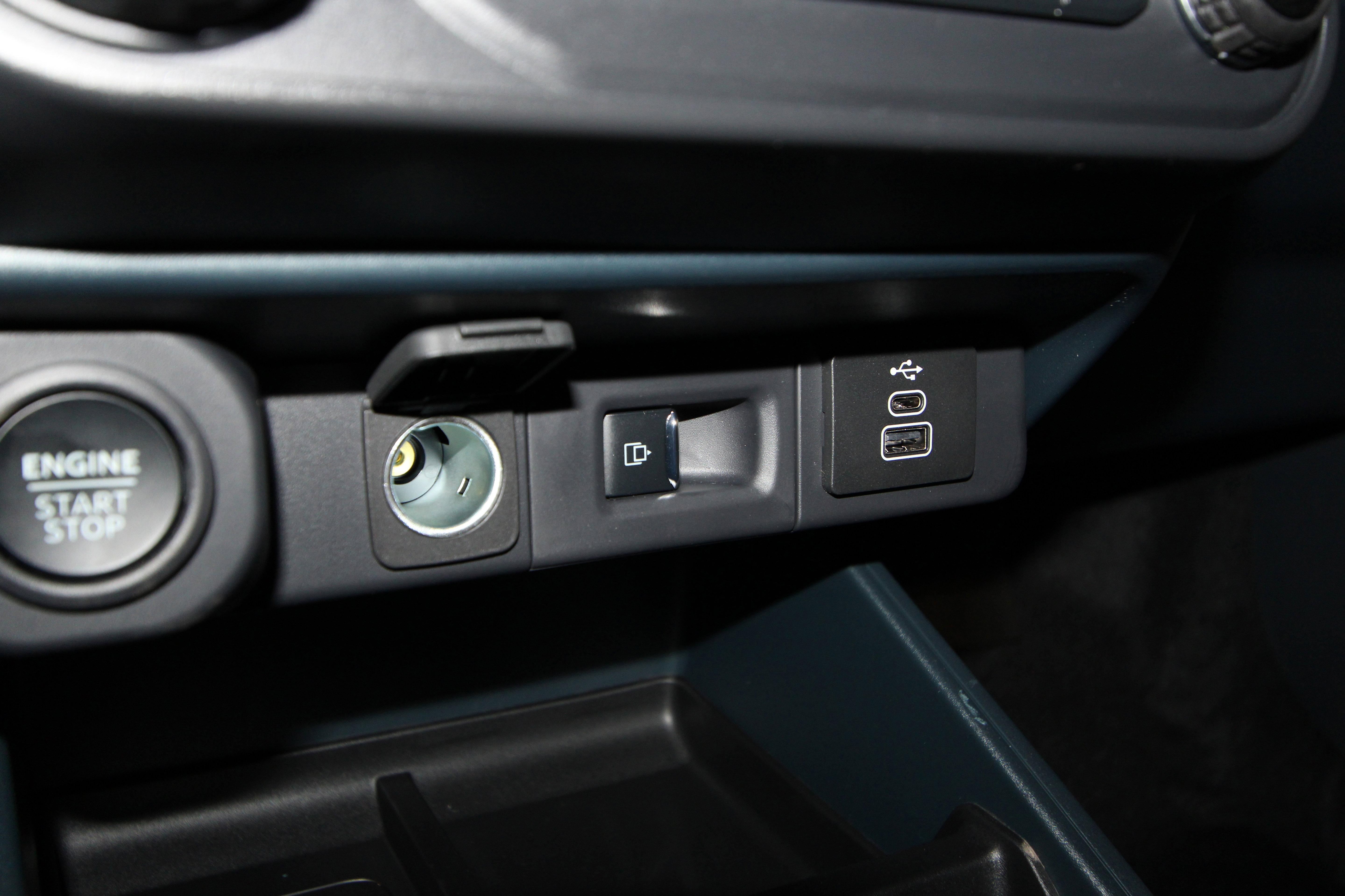 New 2026 Ford Maverick Lariat w/ 4K Tow Package image 14