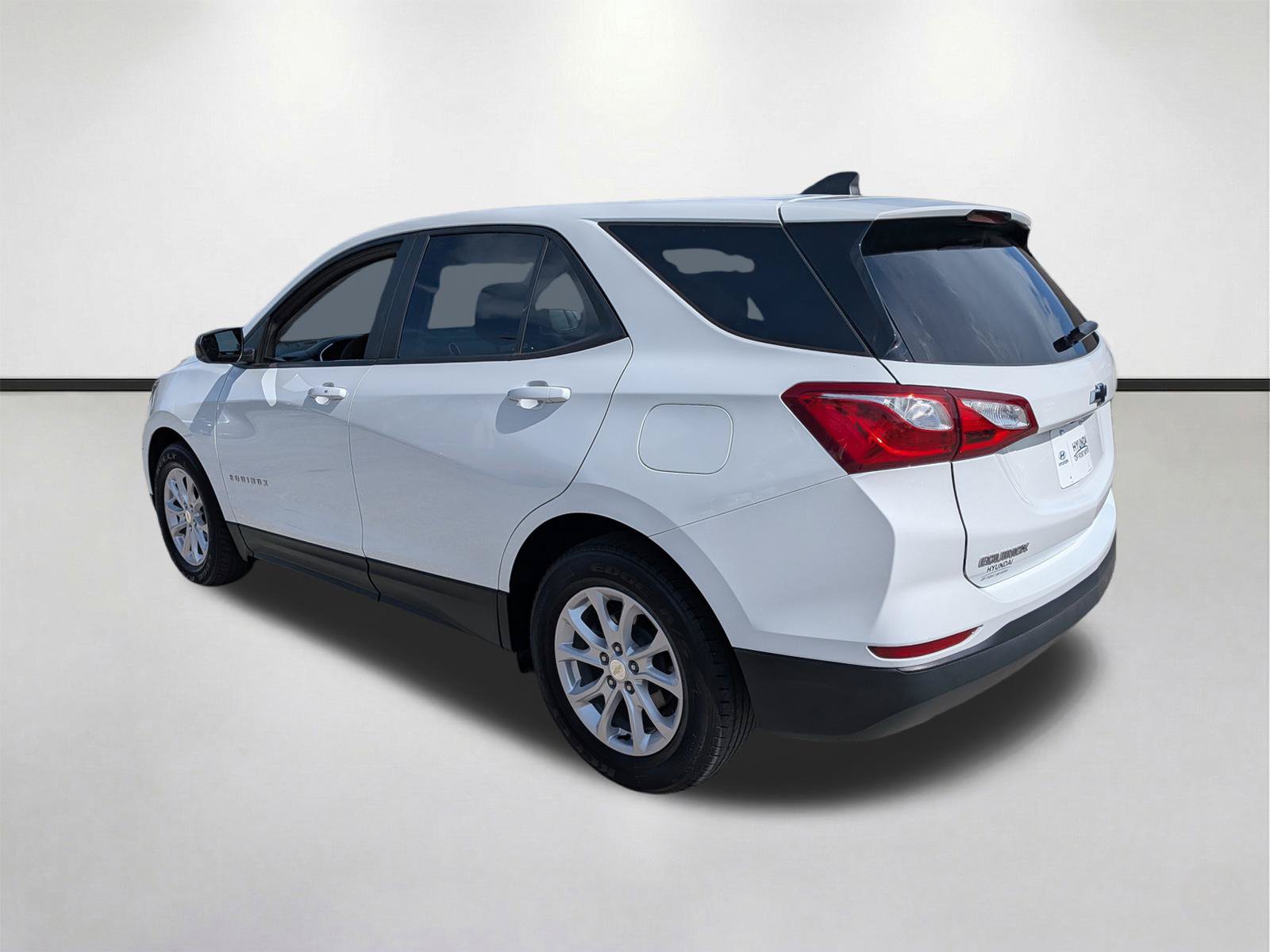 Used 2021 Chevrolet Equinox LS w/ LS Convenience Package FWD image 6