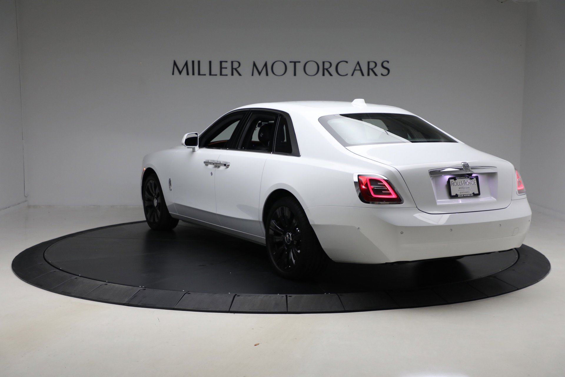 Certified 2023 Rolls-Royce Ghost image 8
