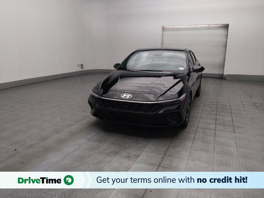 Used 2025 Hyundai Elantra Sport FWD image 1