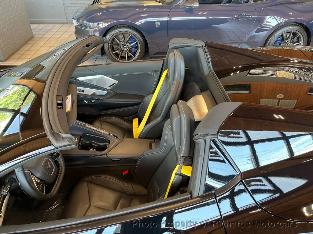 Used 2023 Chevrolet Corvette Stingray Preferred Conv w/ Battery Protection Package image 27