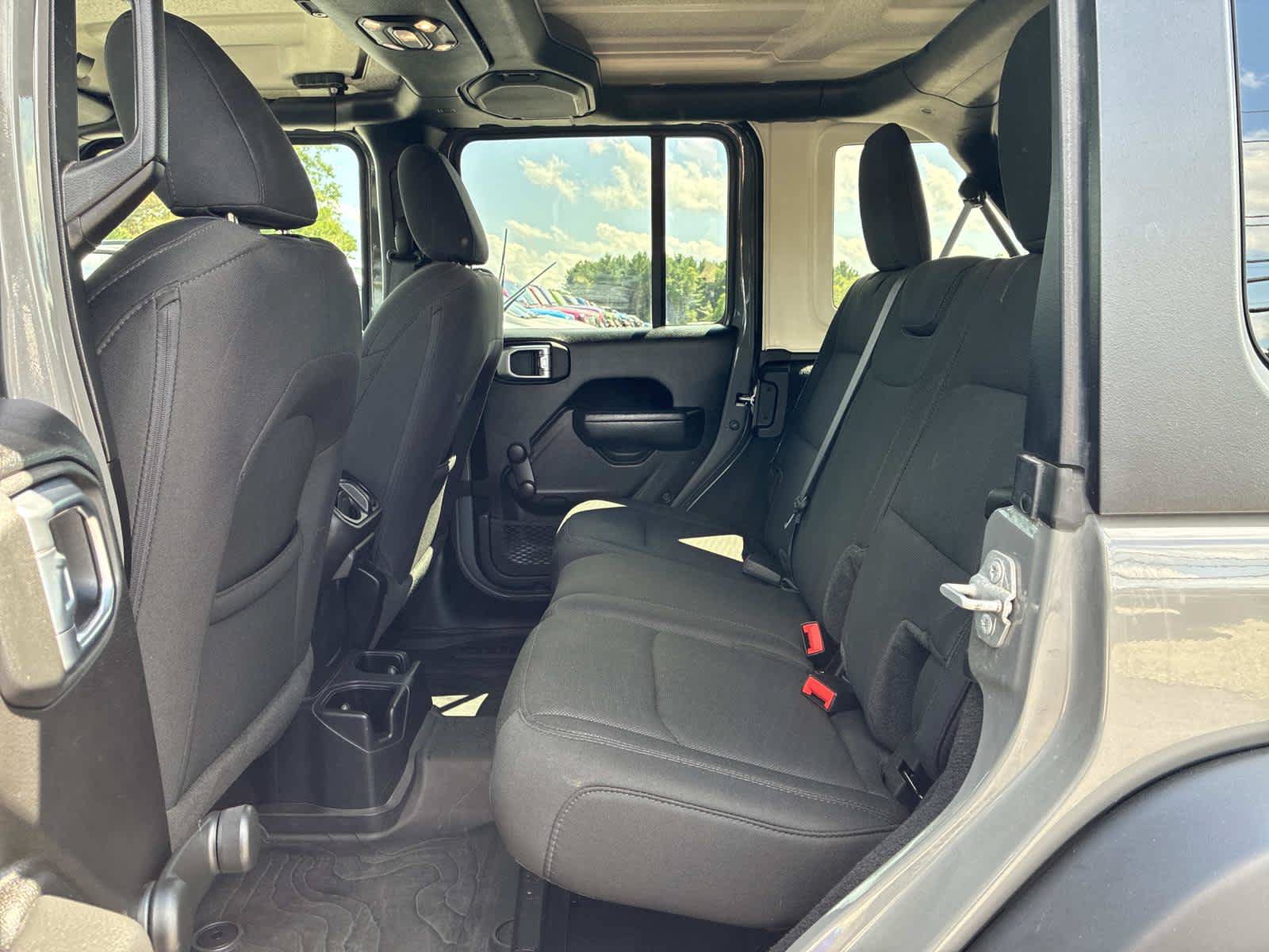 Used 2022 Jeep Wrangler Unlimited Sport AWD/4WD image 13