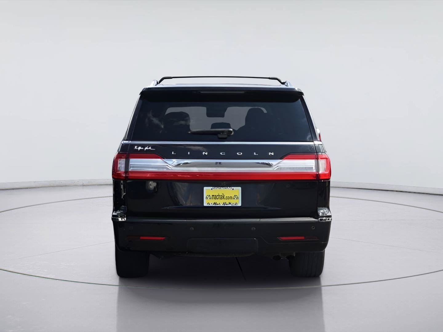 Used 2020 Lincoln Navigator L Reserve w/ Equipment Group 208A Reserve AWD/4WD image 7