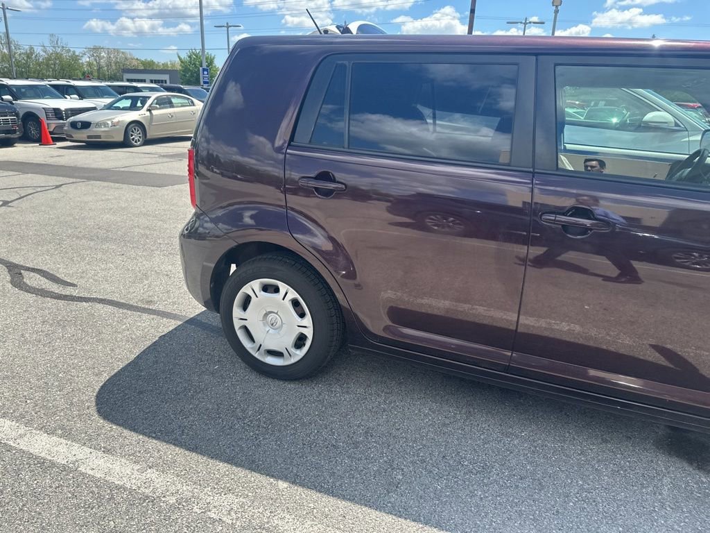 Used 2008 Scion xB FWD image 5