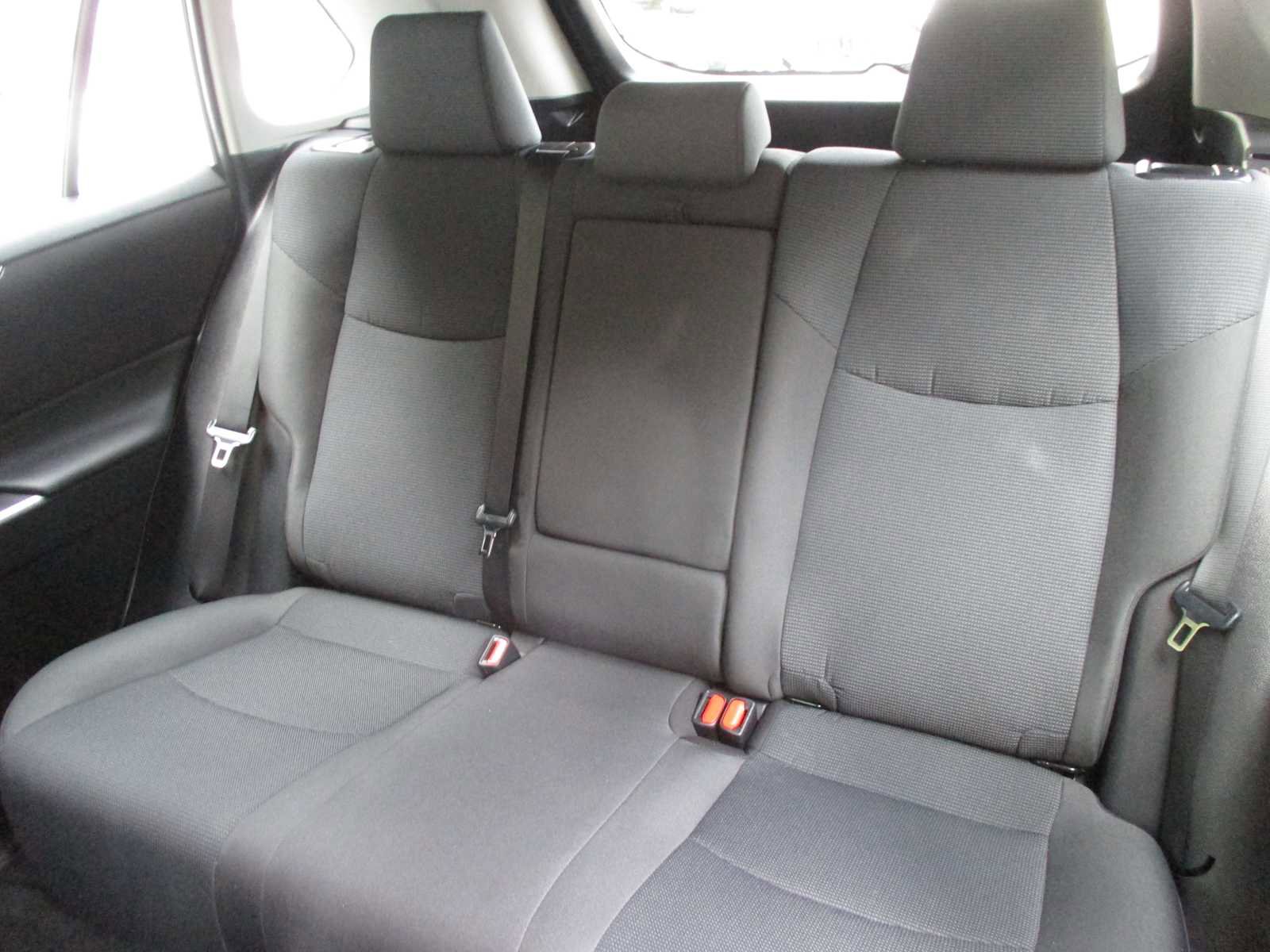 Used 2022 Toyota RAV4 LE image 28