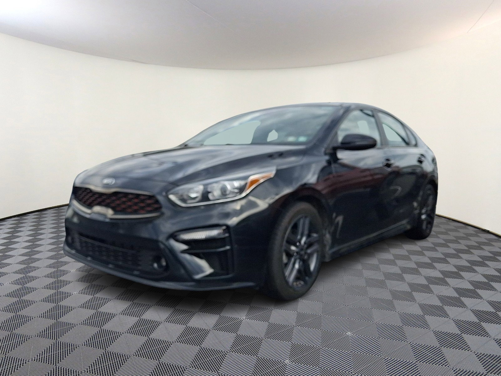 Used 2021 Kia Forte GT-Line w/ GT-Line Premium Package image 3