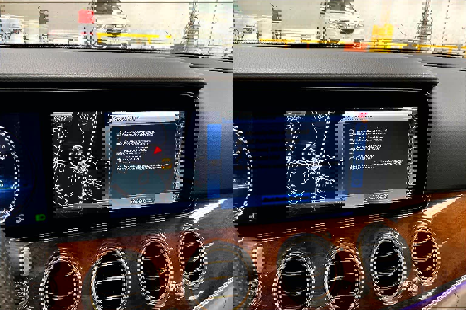 Used 2018 Mercedes-Benz E 400 4MATIC Sedan image 29