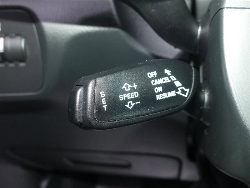 Used 2018 Audi Q3 2.0T Premium FWD image 34