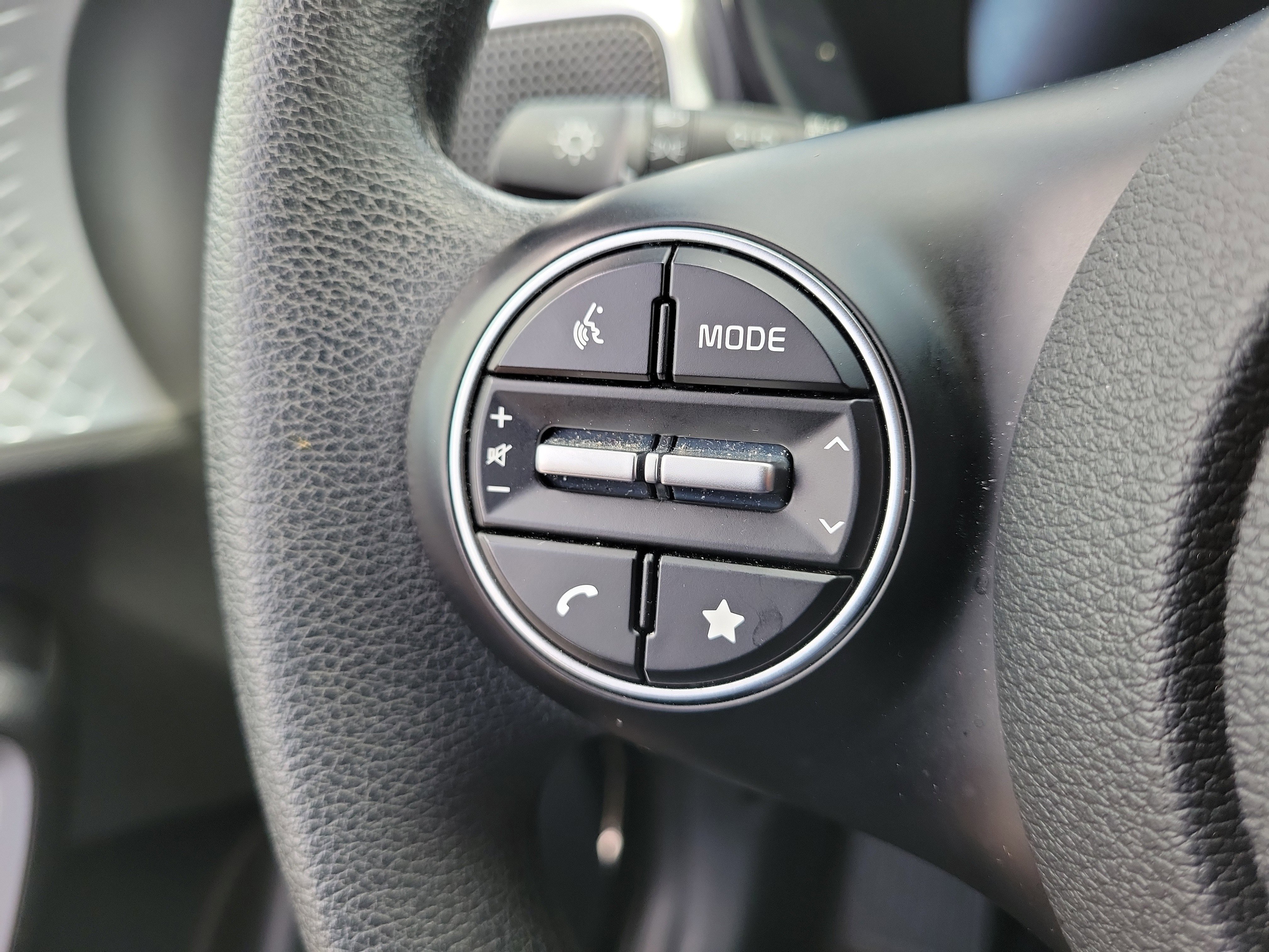 Used 2025 Kia Soul LX w/ LX Technology Package image 21