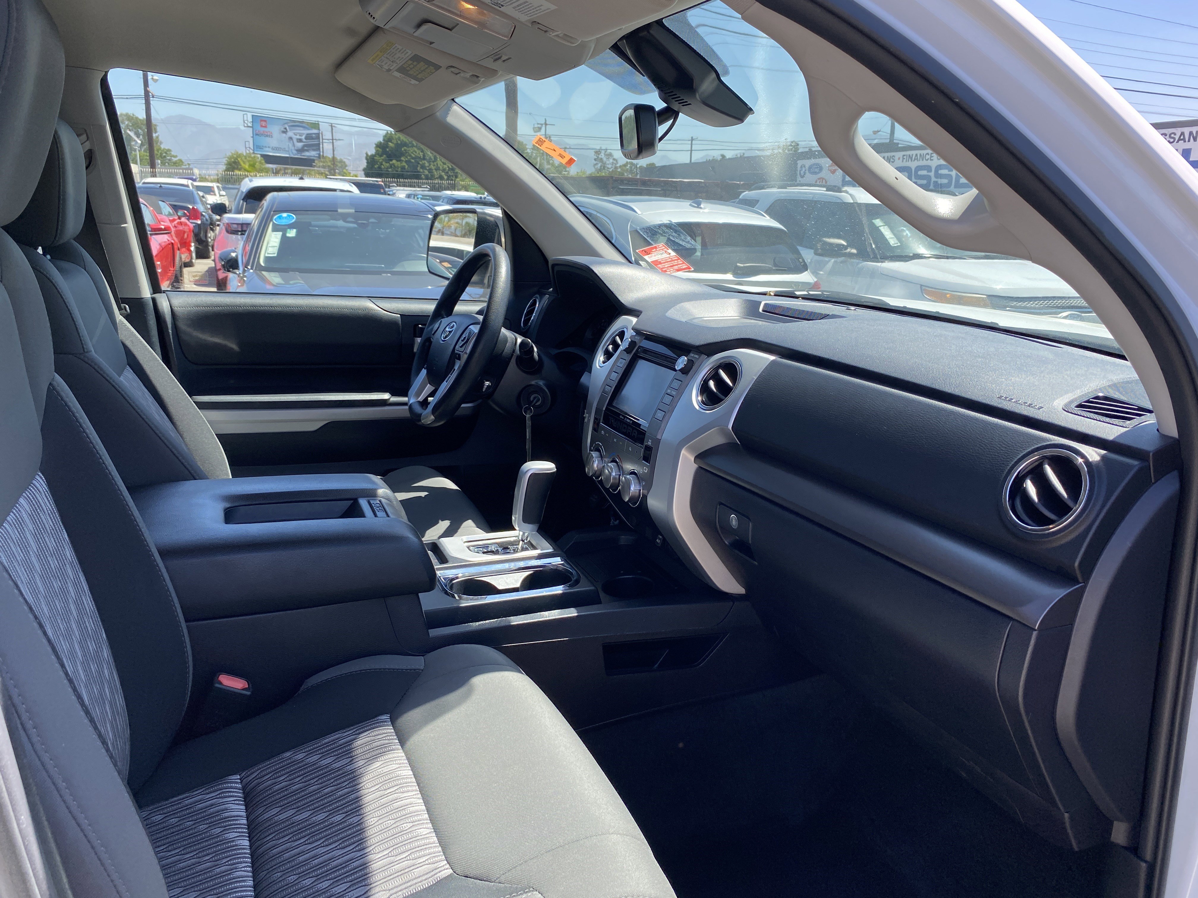 Used 2018 Toyota Tundra SR5 w/ SR5 Upgrade Package image 24