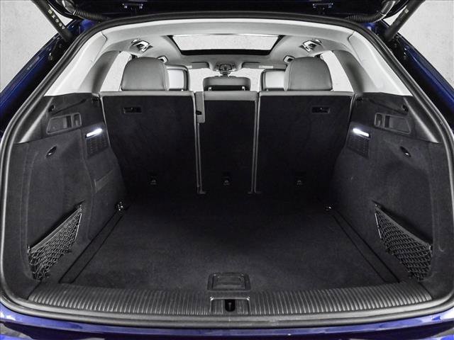 Used 2023 Audi Q5 2.0T Premium Plus w/ Premium Plus Package AWD/4WD image 6