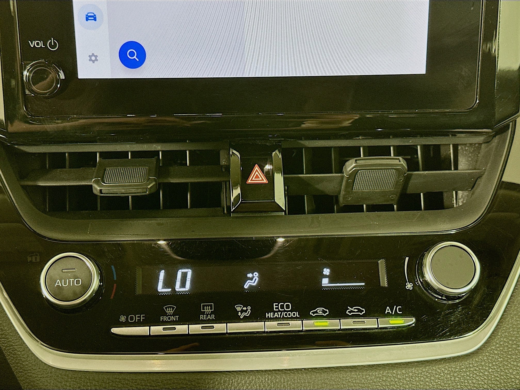 Used 2024 Toyota Corolla LE image 23