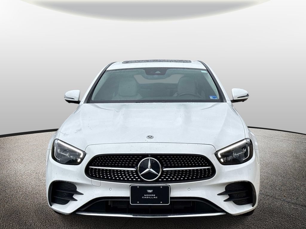 Used 2023 Mercedes-Benz E 350 4MATIC Sedan image 5