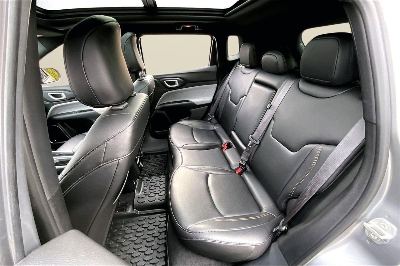 Certified 2024 Jeep Compass Latitude w/ Sun and Sound Group image 22