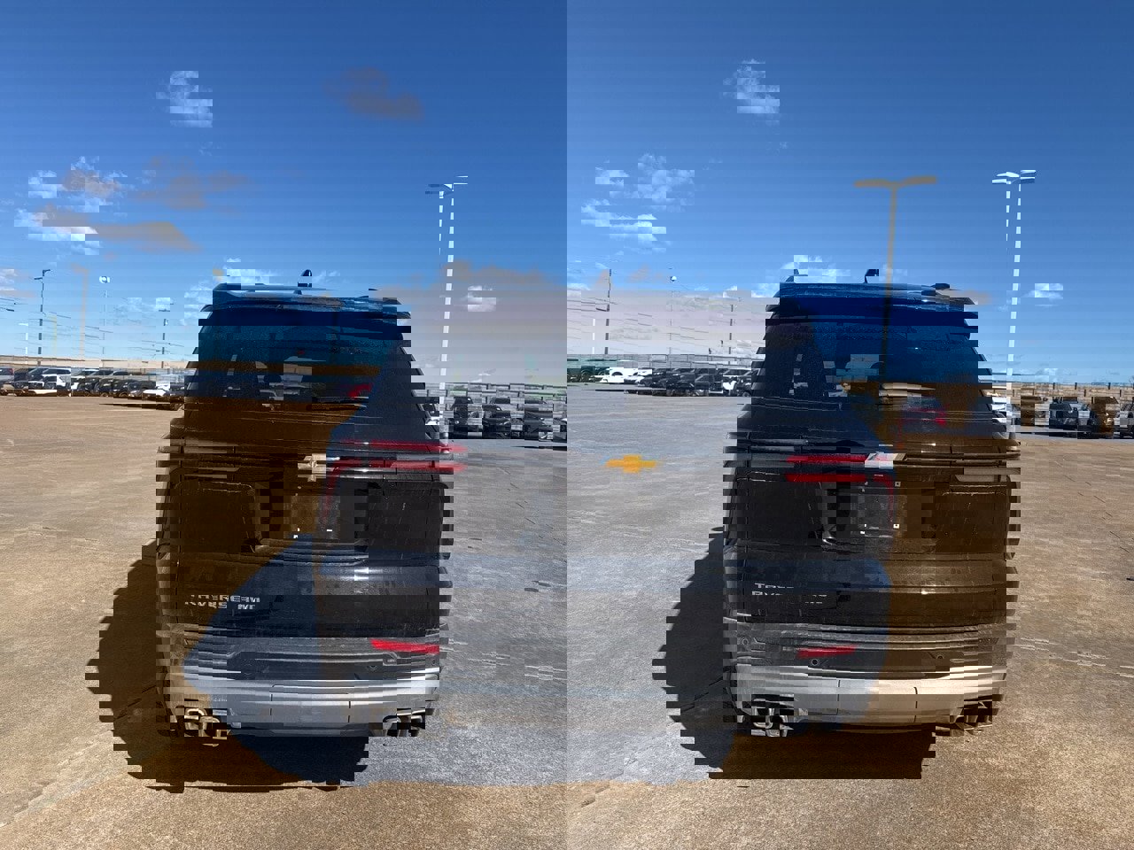 Used 2025 Chevrolet Traverse LT image 10