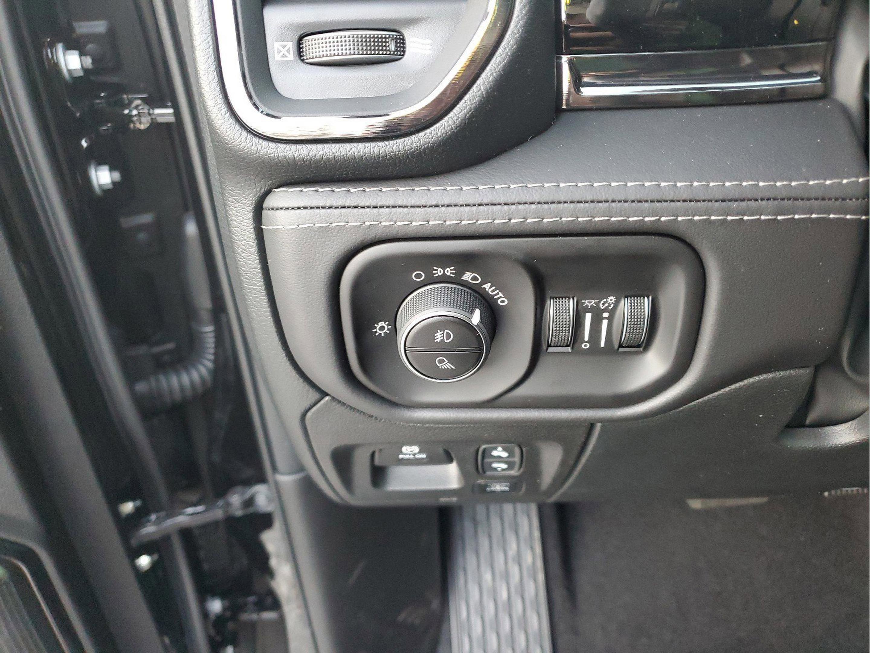 New 2026 RAM 1500 Limited image 9