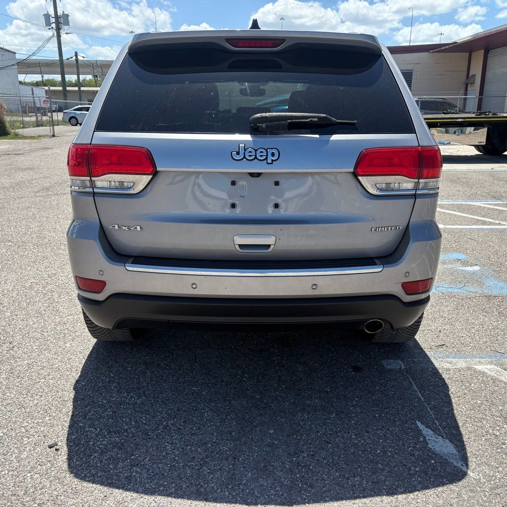 Used 2019 Jeep Grand Cherokee Limited AWD/4WD image 4