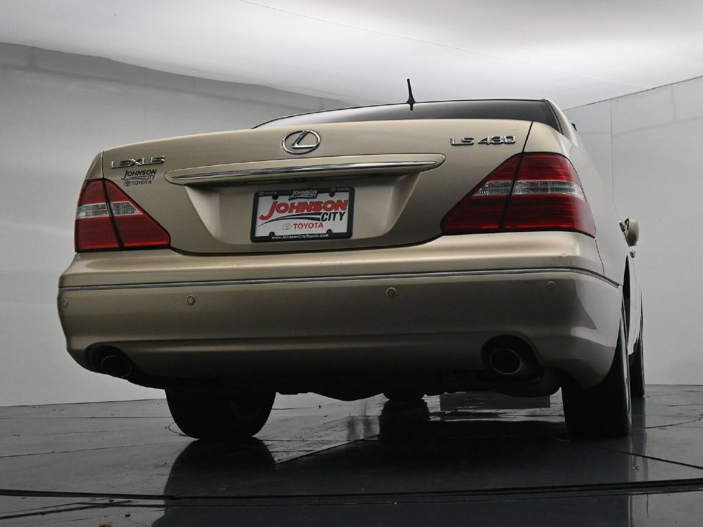 Used 2006 Lexus LS 430 RWD image 36