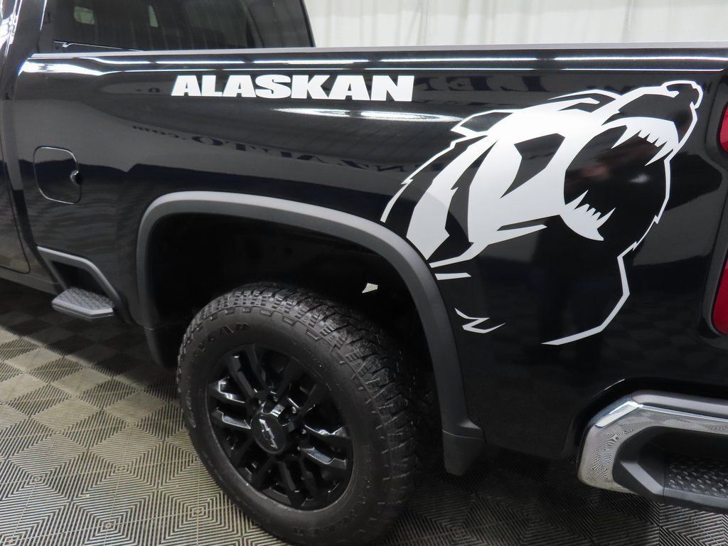 Used 2025 Chevrolet Silverado 2500 LT image 45