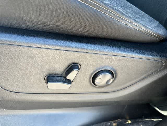 Used 2022 RAM 1500 Big Horn AWD/4WD image 11