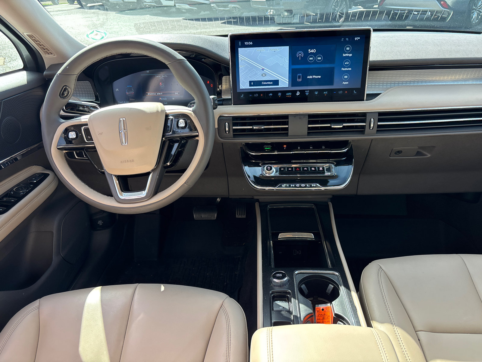 Certified 2023 Lincoln Corsair AWD w/ Rear Removable Package Tray image 27