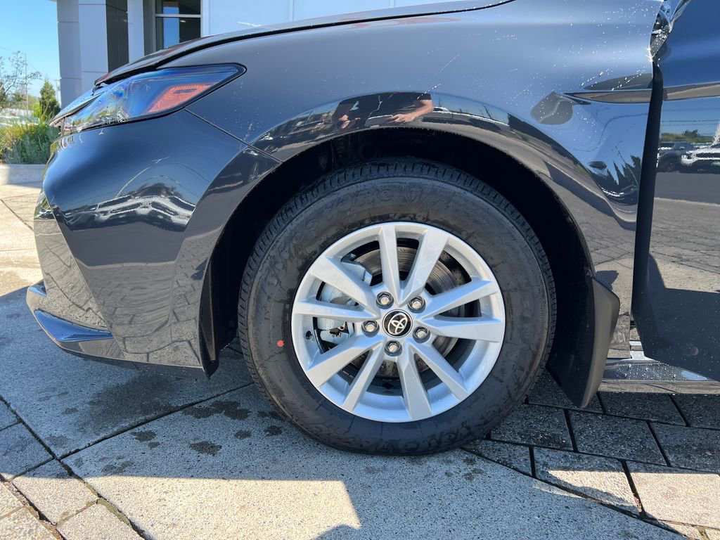 New 2026 Toyota Camry LE AWD/4WD image 18