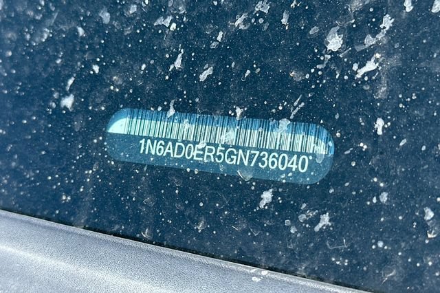 Used 2016 Nissan Frontier SV RWD image 3