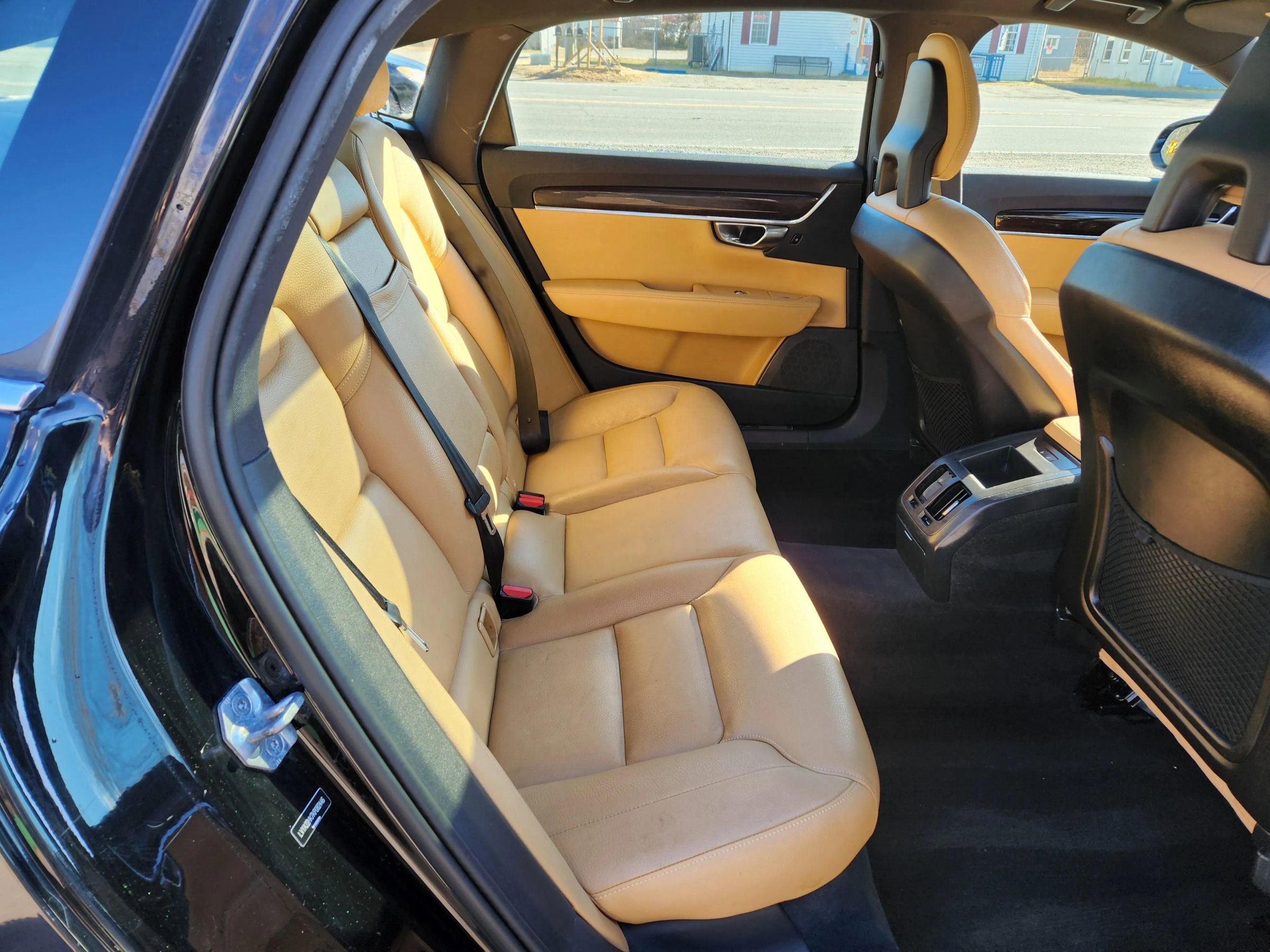 Used 2019 Volvo S90 T6 Momentum image 19