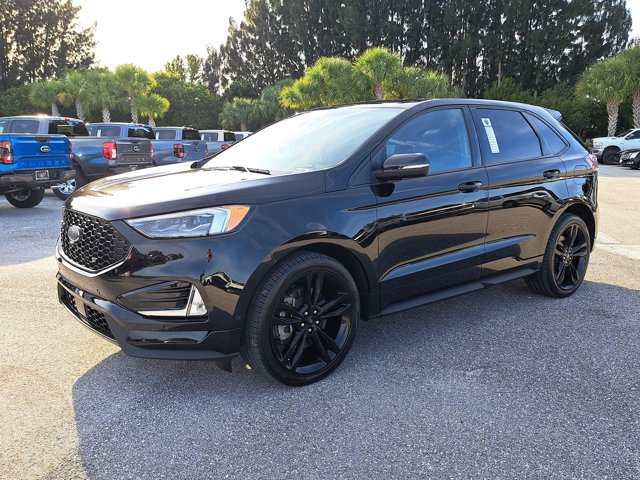 Certified 2022 Ford Edge ST w/ Equipment Group 401A image 3