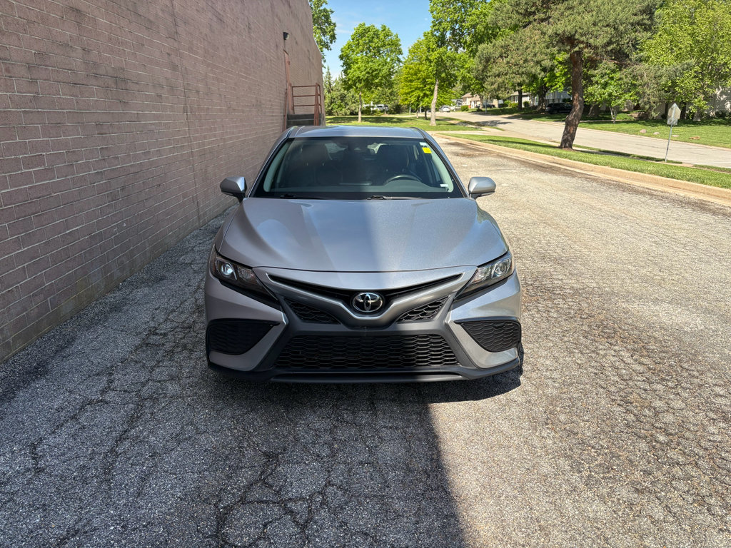 Used 2024 Toyota Camry SE FWD image 8