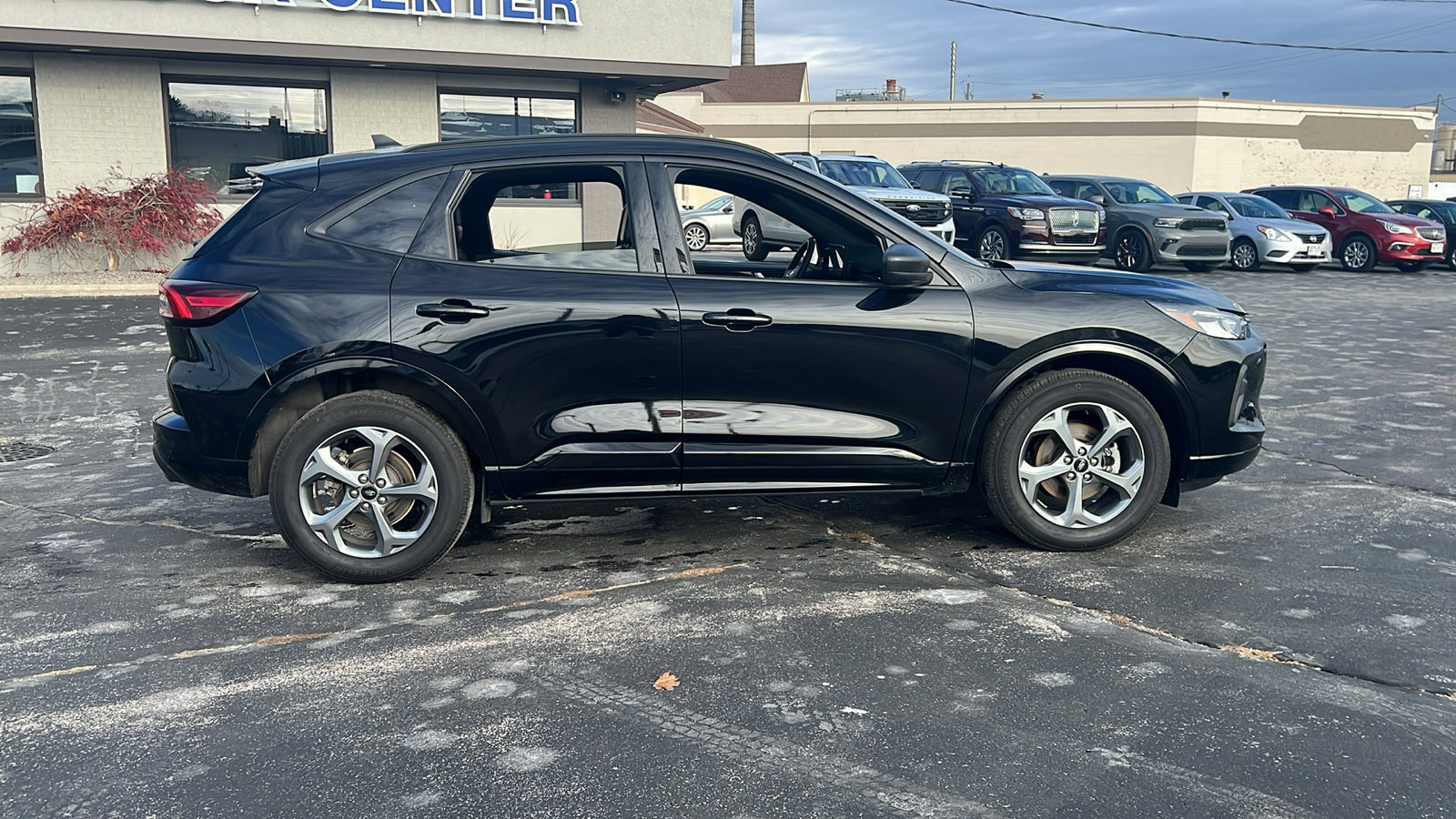 Used 2023 Ford Escape ST-Line w/ Tech Pack #1 image 8