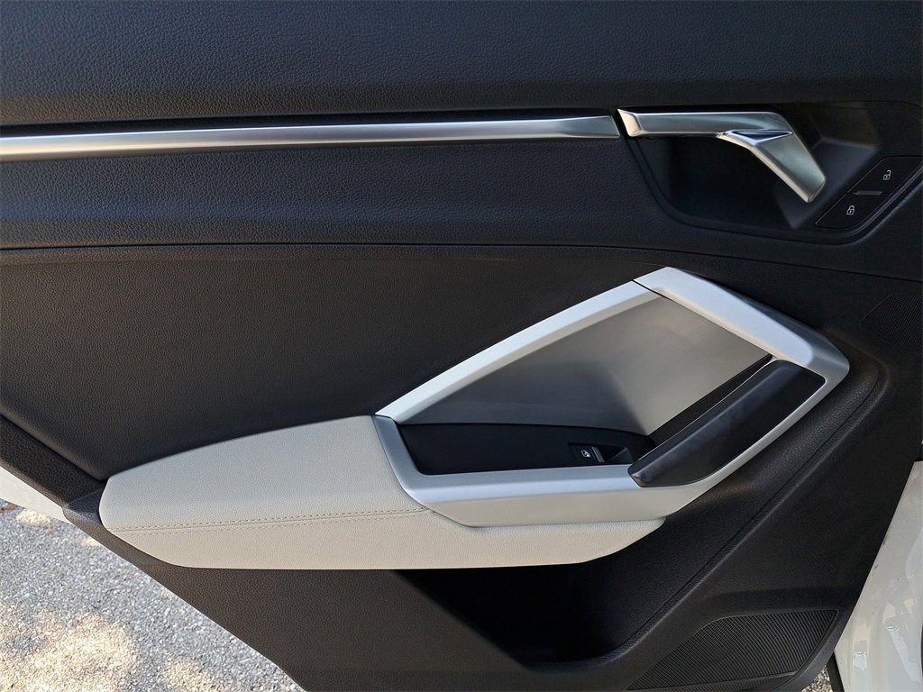 Certified 2021 Audi Q3 2.0T Premium w/ Convenience Package image 29