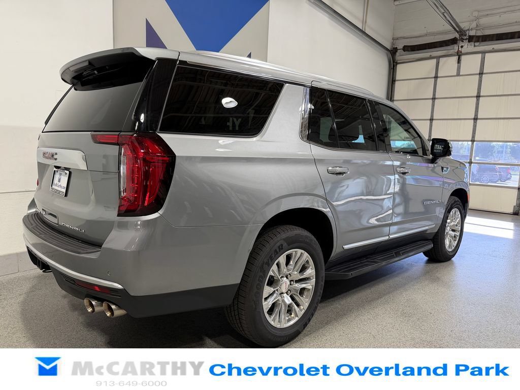 Used 2024 GMC Yukon Denali AWD/4WD image 5