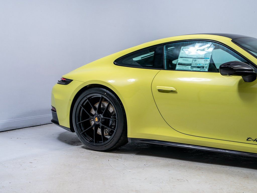 New 2026 Porsche 911 Carrera GTS image 35