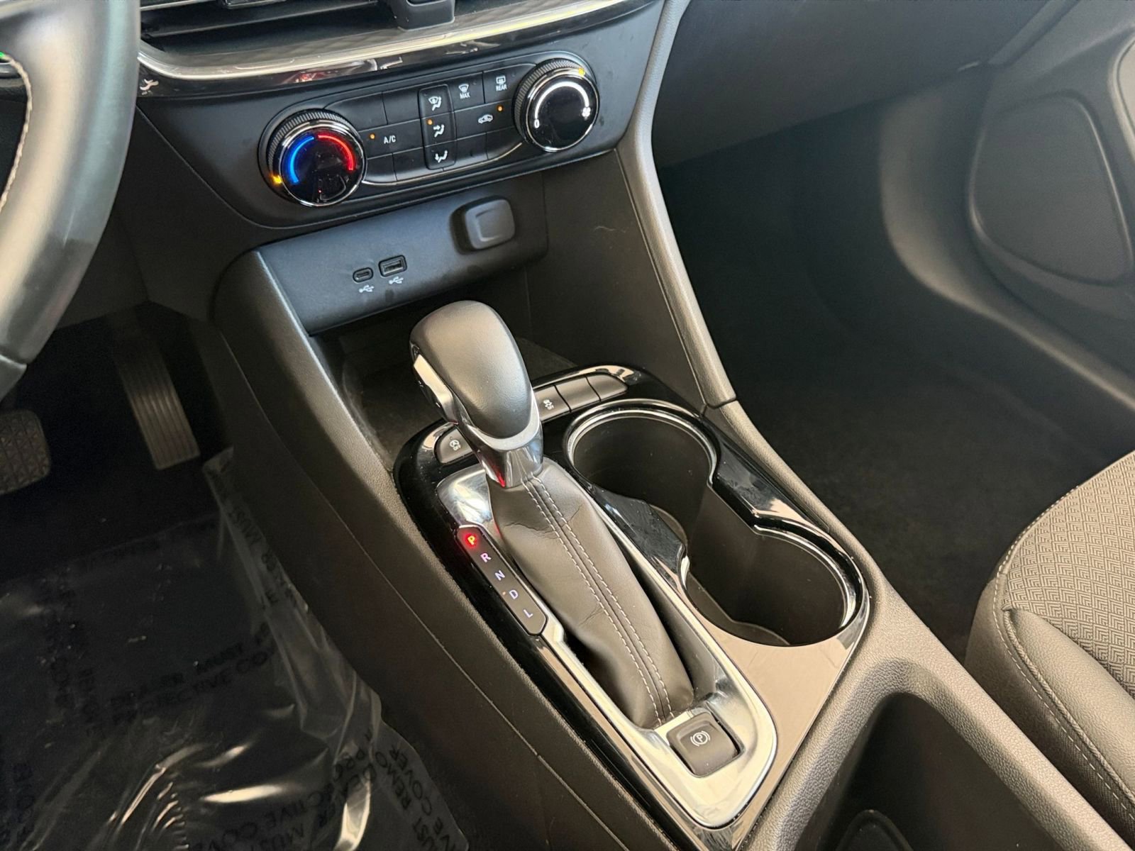 Used 2025 Buick Encore GX Preferred FWD image 40