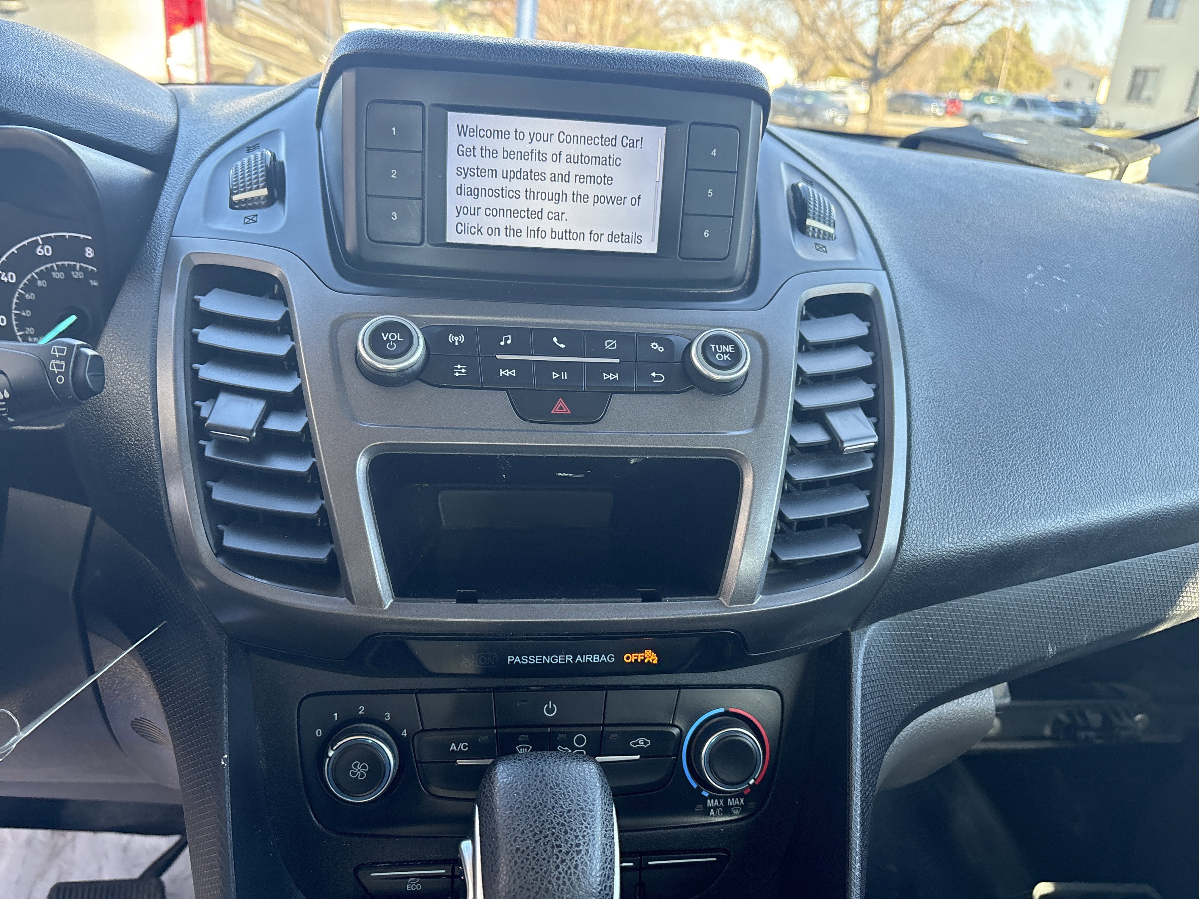 Used 2020 Ford Transit Connect XL image 11