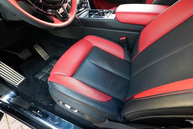 Used 2023 Rolls-Royce Cullinan w/ Cullinan Package image 56