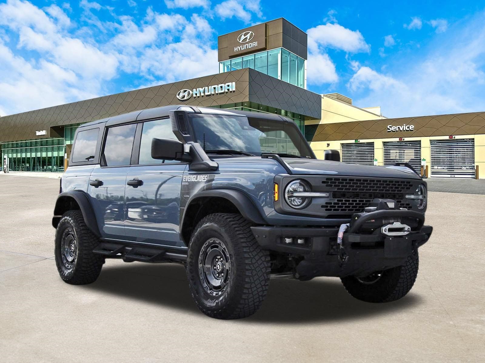 Used 2023 Ford Bronco Everglades AWD/4WD image 3