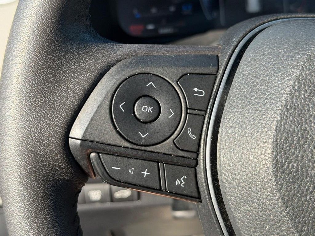 Used 2023 Toyota RAV4 Limited image 20