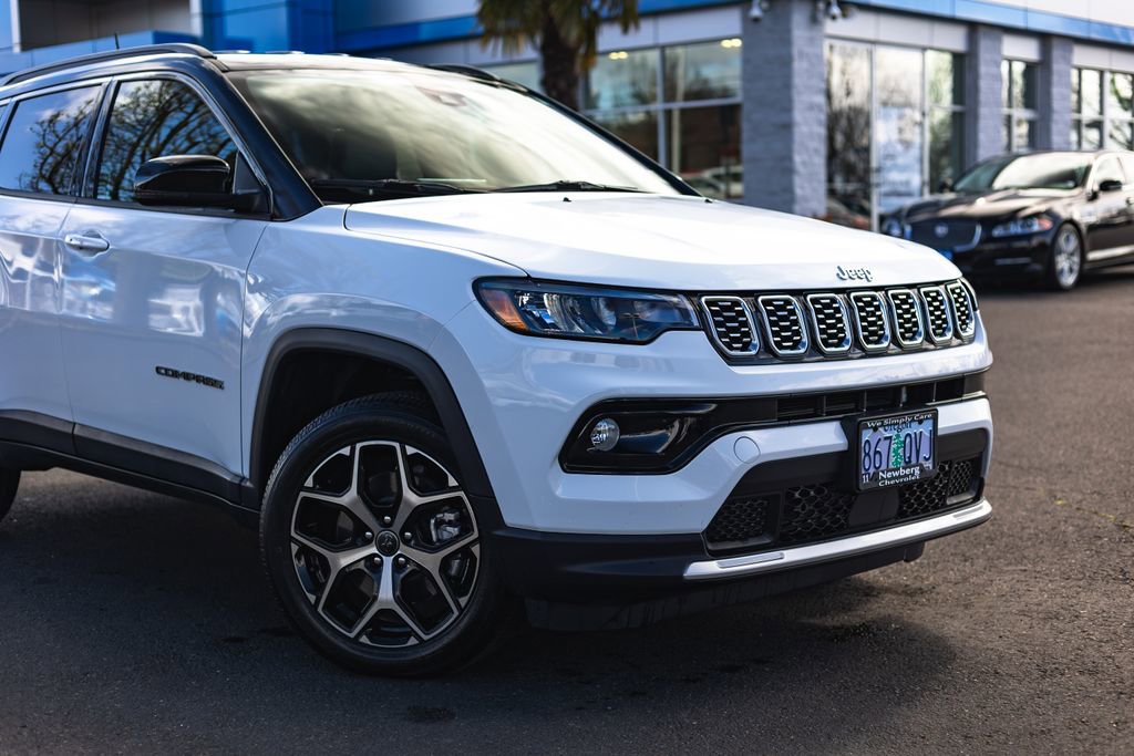 Used 2026 Jeep Compass Limited image 3