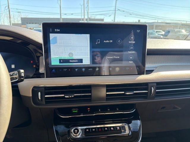 Certified 2024 Lincoln Corsair AWD w/ Equipment Group 101A image 21
