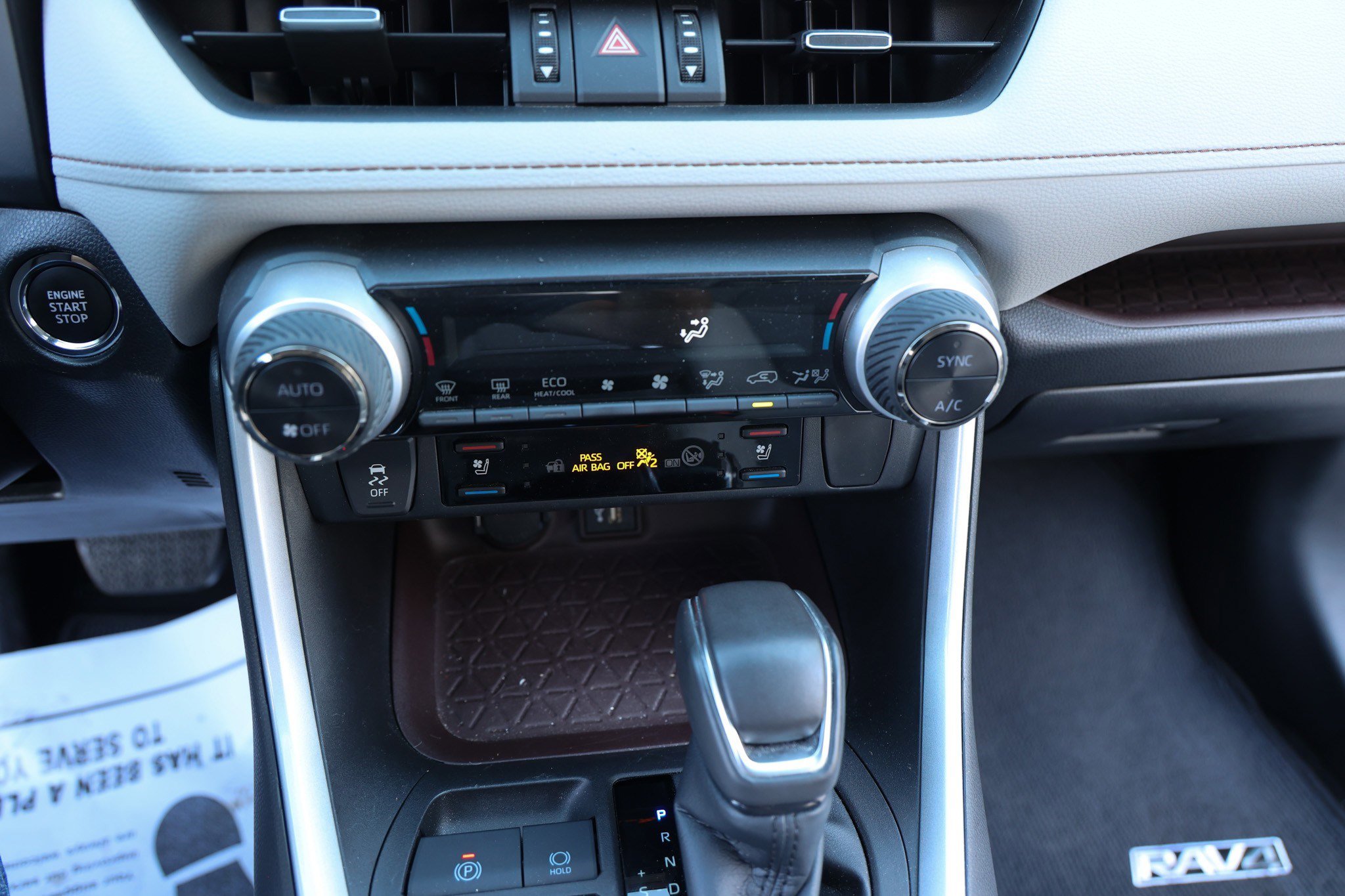 Used 2023 Toyota RAV4 Limited image 22