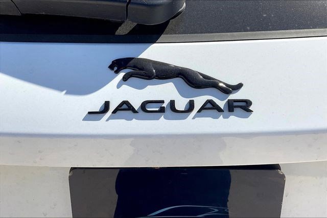 New 2025 Jaguar F-PACE R-Dynamic S AWD/4WD image 9