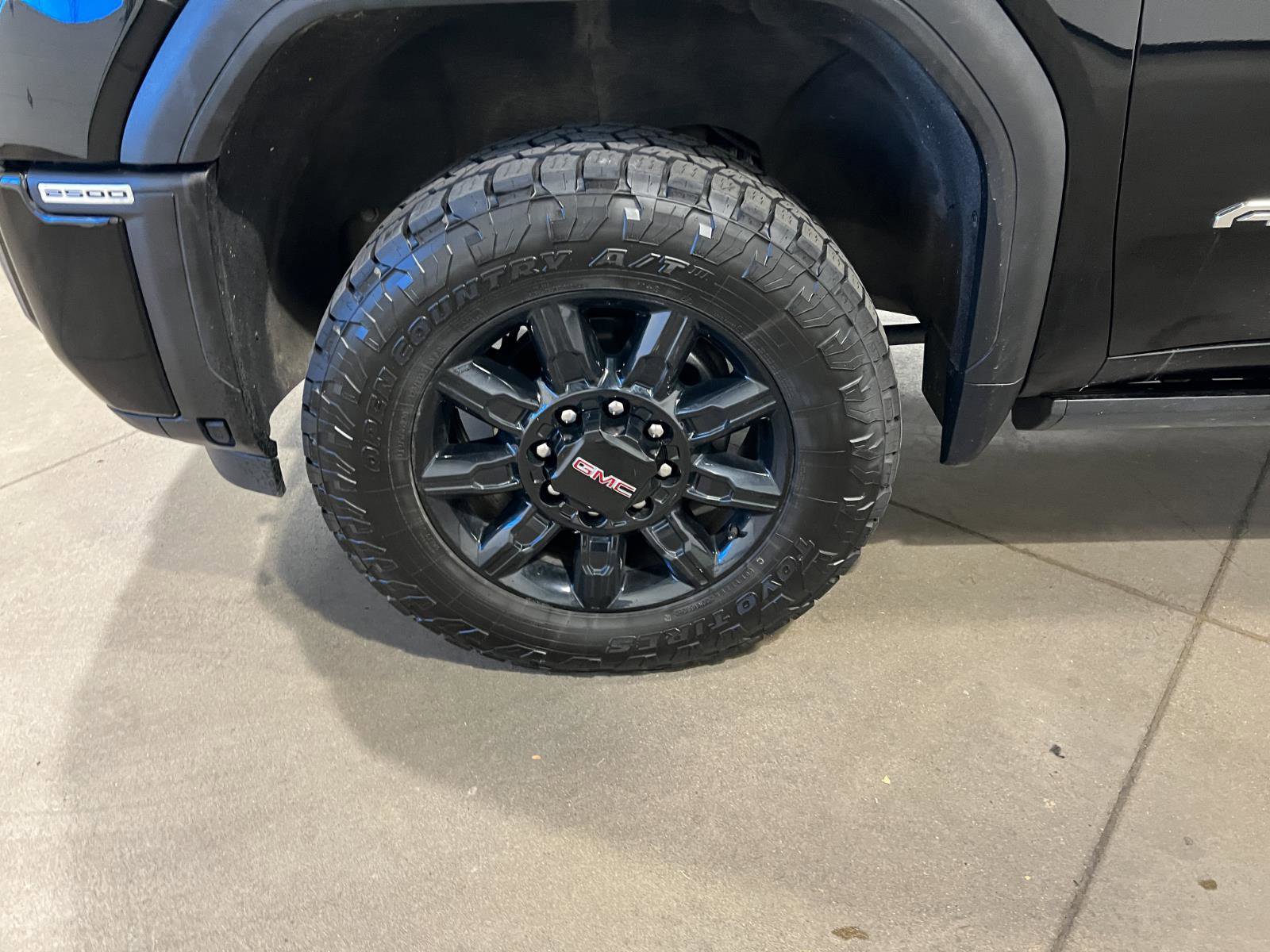 Used 2024 GMC Sierra 2500 AT4 w/ AT4 Premium Plus Package image 45