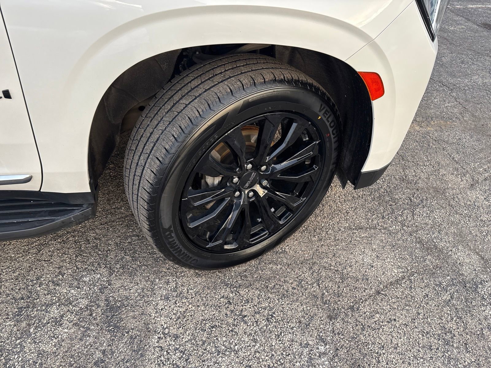 Used 2021 GMC Yukon XL Denali image 33