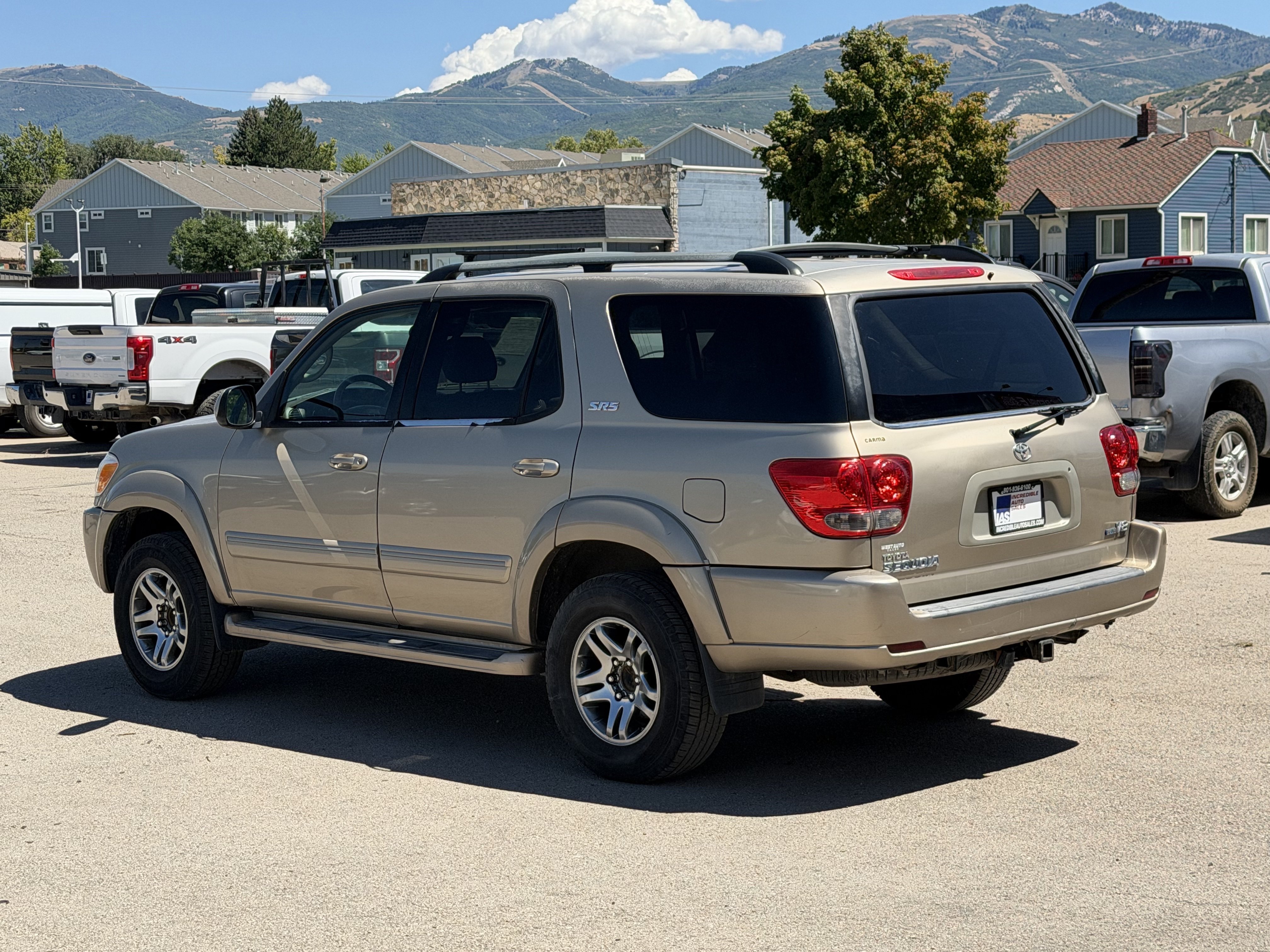 Used 2005 Toyota Sequoia SR5 RWD image 4