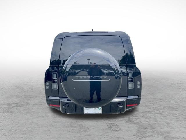 Certified 2026 Land Rover Defender 130 X-Dynamic SE AWD/4WD image 6