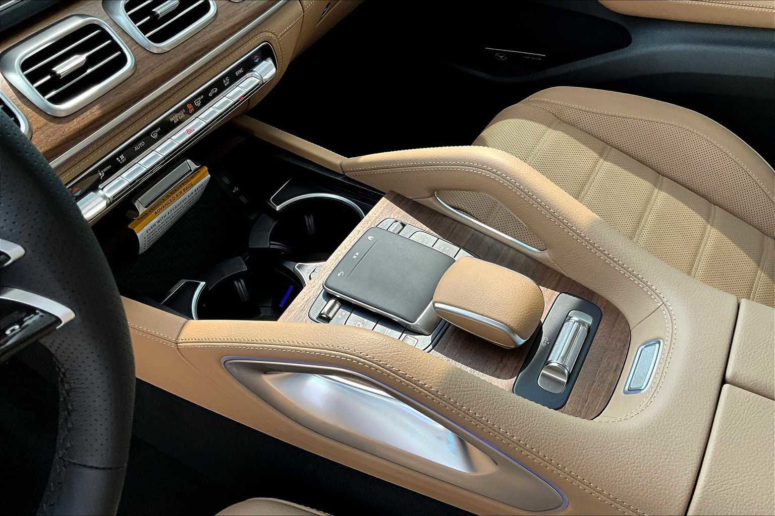 New 2026 Mercedes-Benz GLS 450 4MATIC image 11