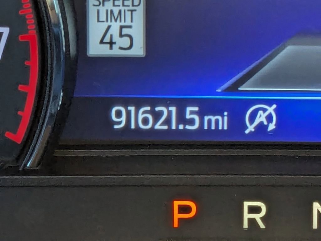 Used 2020 Ford Explorer Limited image 25